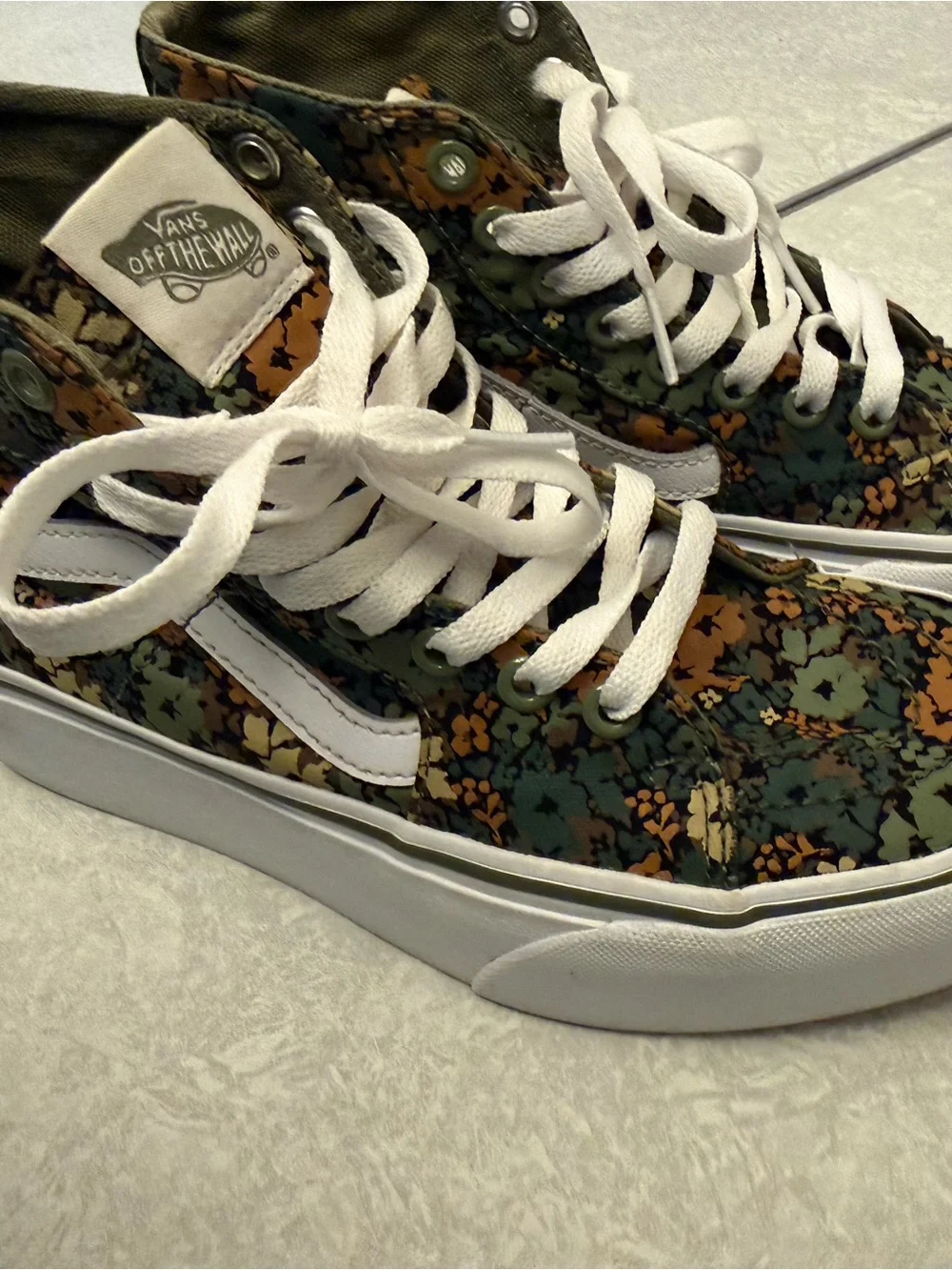 Vans Sk8-Hi Floral Camo High-Top Sneakers - Green/Orange Men’s 5.5/Women’s 7